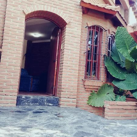 Hostal La Posada De Gervasio Salta Bagian luar foto